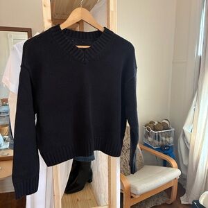 GAP Black V-Neck Women's Sweater